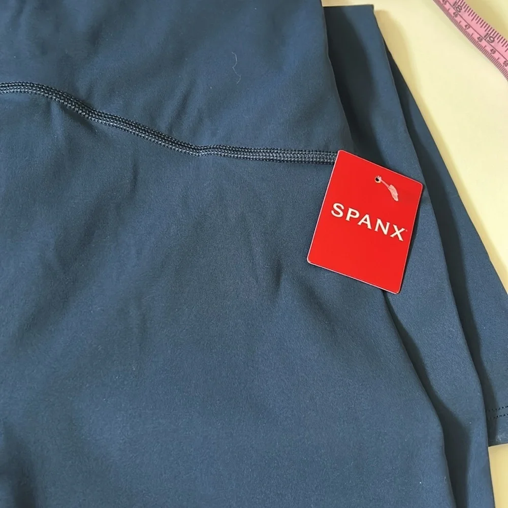 NWT Spanx Booty Boost Skinny Flare Yoga Pants - Picture 11 of 12